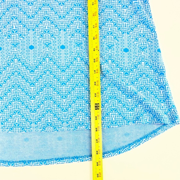 LuLaRoe Womens Classic T Short Sleeve Tee Blue Geometric Minimalist Pattern | XL - Picture 4 of 8